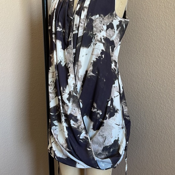 H &M bubble front dress - Picture 5 of 7